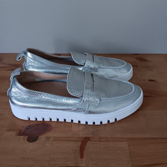 Vionic Women's Uptown Slip-On Penny Loafers Metallic Silver Size 6.5 W - Picture 3 of 9